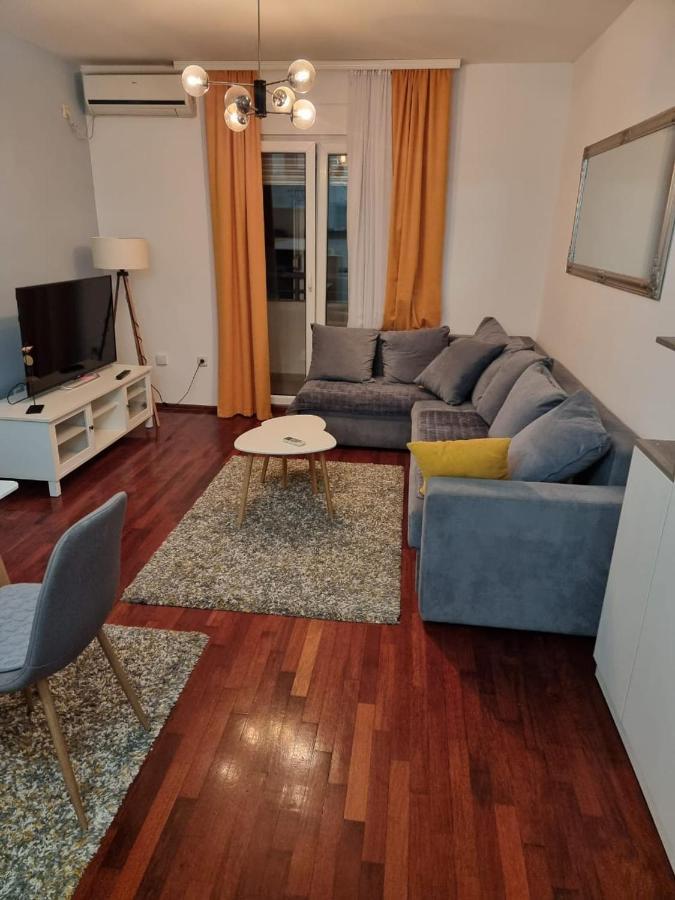 5 Star Apartment Podgoriţa Exterior foto